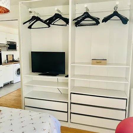 Cosy Appart Rueil - Au Centre Ville - Tout Confort - Proche De Paris- Parking Prive Gratuit - Wifi Exterior foto