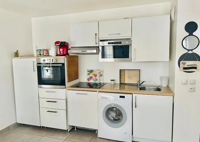 Cosy Appart Rueil - Parking Souterrain - Calme & Confort Aux Portes De Paris