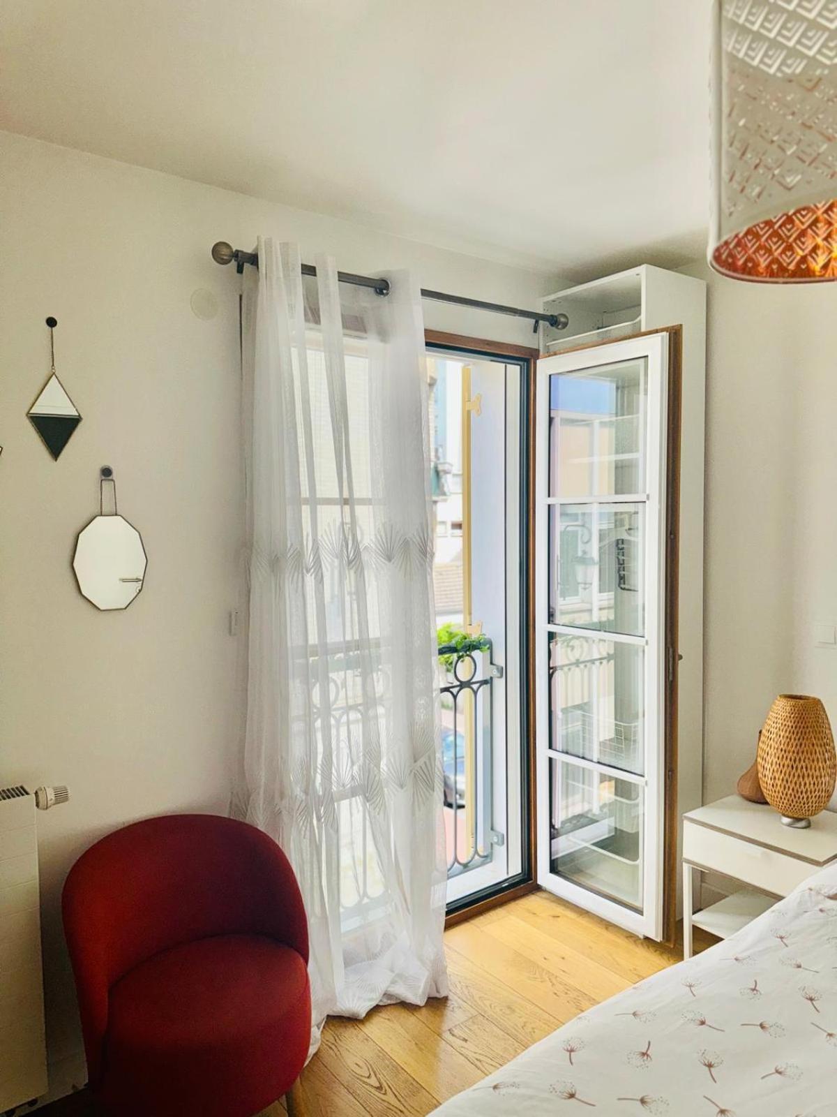 Apartment Cosy - Au Centre - Confort - Proche De Paris- Parking Prive Gratuit - Wifi Rueil-Malmaison