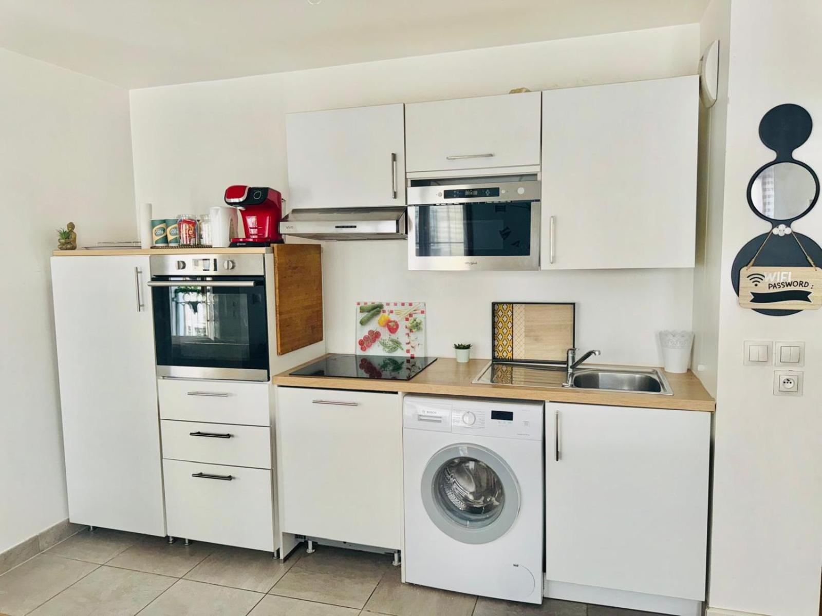 Cosy - Au Centre - Confort - Proche De Paris- Parking Prive Gratuit - Wifi